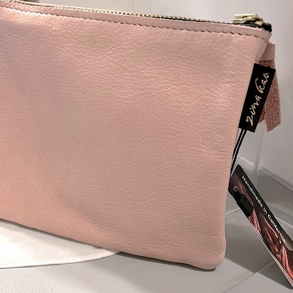 Zina Kao’The Soft Monroe’ Pale Pink Pebbled genuine Leather Zip Cosmetic Bag NWT - Picture 9 of 9